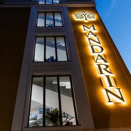 Hotel "Mandarin Clubhouse" Kharkiv Exterior photo