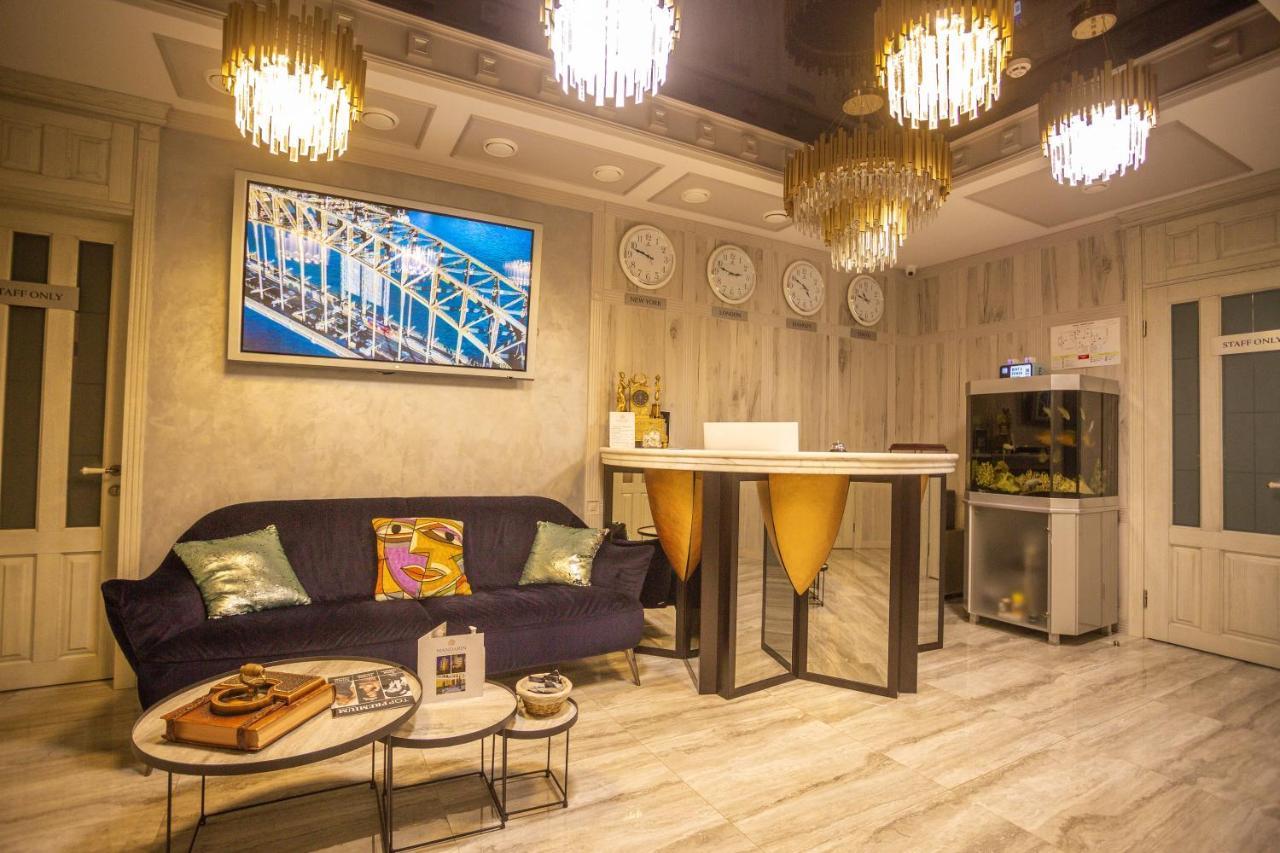 Hotel "Mandarin Clubhouse" Kharkiv Exterior photo